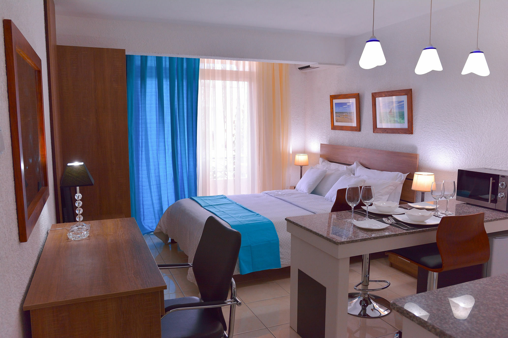 Silverleaf Service Apartments Flic en Flac Екстер'єр фото
